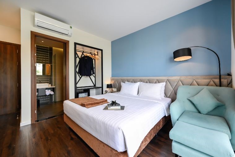 Deluxe Double City View